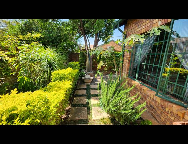 2 BEDROOM TOWNHOUSE SOLD IN MONTANA TUINE
